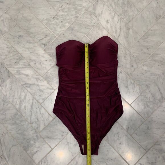 Merona Target brand one piece Swim Suit - S “host pick” !!! - Picture 2 of 9